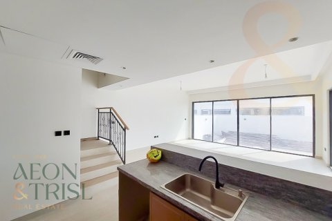 Adosado en Damac Lagoons, Dubai, 4 dormitorios, 211 m², № 60801 - foto 5