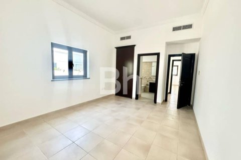 Villa en The Villa, Dubai, 5 dormitorios, 808 m², № 22288 - foto 19