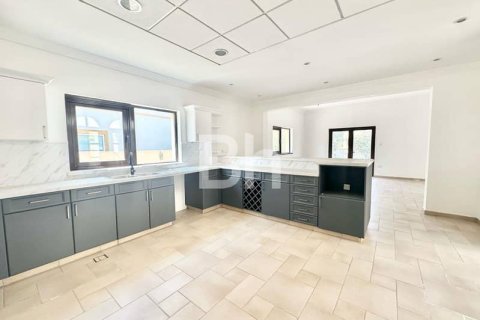 Villa en The Villa, Dubai, 5 dormitorios, 808 m², № 22288 - foto 28