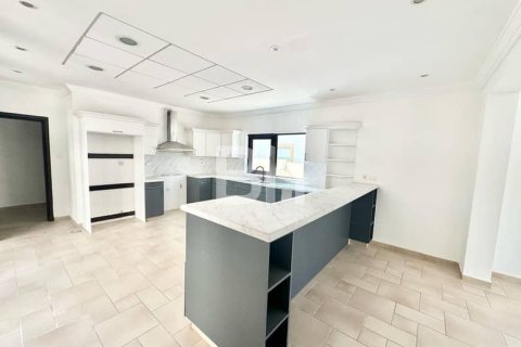 Villa en The Villa, Dubai, 5 dormitorios, 808 m², № 22288 - foto 27