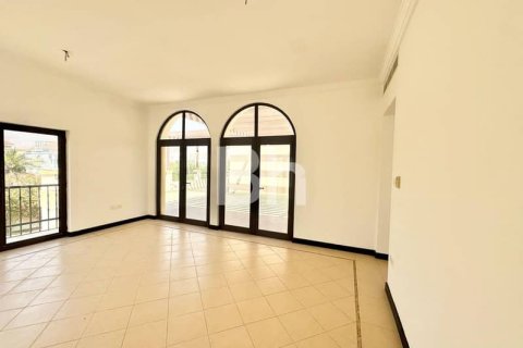 Villa en The Villa, Dubai, 5 dormitorios, 808 m², № 22288 - foto 15