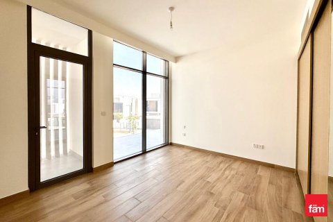 Villa in Al Furjan, Dubai 4 bedrooms, 358.8 sq.m. № 49472 - photo 5