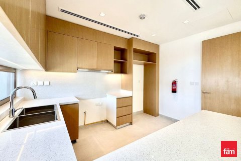 Villa in Al Furjan, Dubai 4 bedrooms, 358.8 sq.m. № 49472 - photo 18