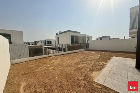 Villa in Al Furjan, Dubai 4 bedrooms, 358.8 sq.m. № 49472 - photo 3