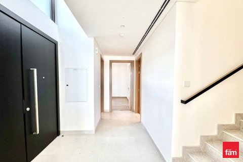Villa in Al Furjan, Dubai 4 bedrooms, 358.8 sq.m. № 49472 - photo 17