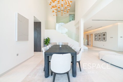 Villa in Jumeirah Islands, Dubai 5 bedrooms, 576 sq.m. № 61891 - photo 6