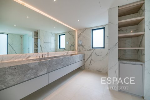 Villa in Jumeirah Islands, Dubai 5 bedrooms, 576 sq.m. № 61891 - photo 16