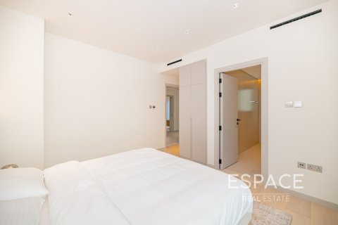 Villa in Jumeirah Islands, Dubai 5 bedrooms, 576 sq.m. № 61891 - photo 10