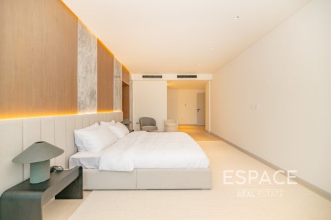 Villa in Jumeirah Islands, Dubai 5 bedrooms, 576 sq.m. № 61891 - photo 14