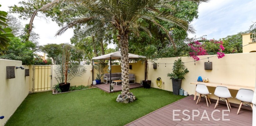 Villa à Springs 11, The Springs, Dubai, 2 chambres, 153 m², № 61893
