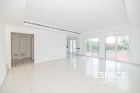 Villa in Springs 2, The Springs, Dubai 3 bedrooms, 228 sq.m. № 61892 - photo 5