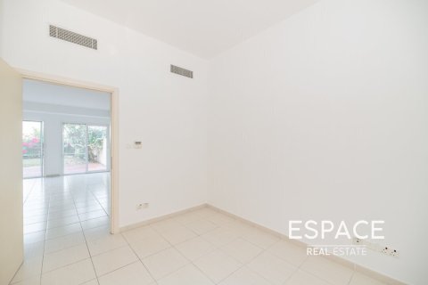 Villa in Springs 2, The Springs, Dubai 3 bedrooms, 228 sq.m. № 61892 - photo 7