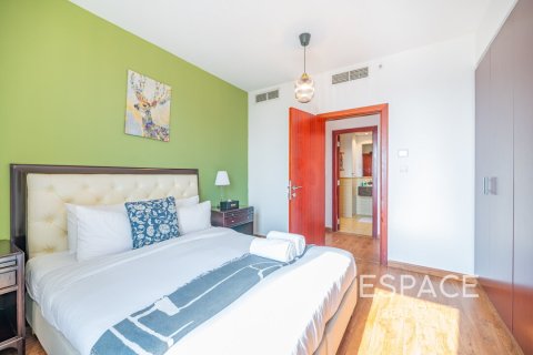 Apartment in Jumeirah Beach Residence, Dubai 4 bedrooms, 269 sq.m. № 61889 - photo 12
