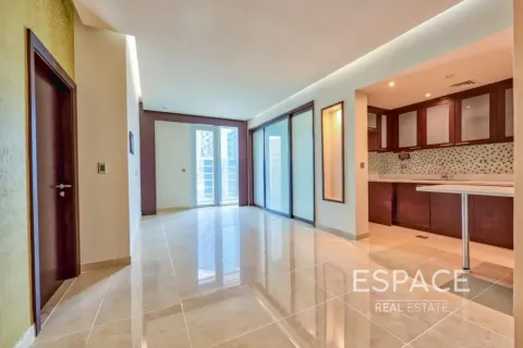 Apartment in Business Bay, Dubai 1 bedroom, 86 sq.m. № 61881 - photo 3