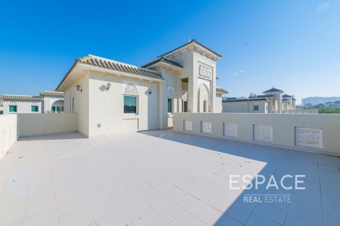 Villa in Quortaj, Al Furjan, Dubai 4 bedrooms, 443 sq.m. № 61890 - photo 8