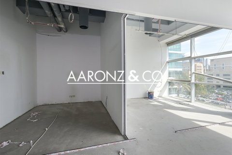 Снять в аренду офис в Sheikh Zayed Road, Дубай: 97м², № 90114 - фото 7
