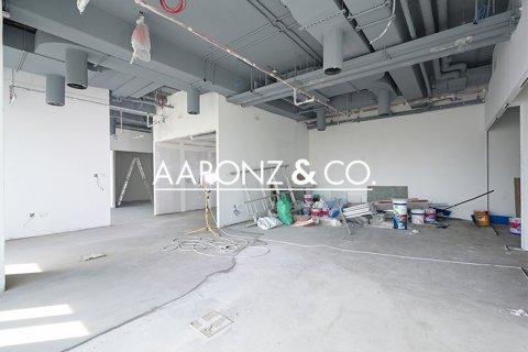 Снять в аренду офис в Sheikh Zayed Road, Дубай: 97м², № 90114 - фото 4