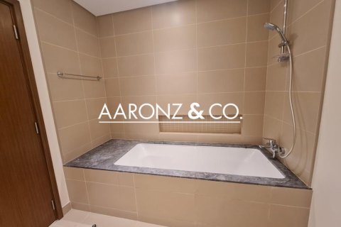 Apartment in Dubai Marina, Dubai 2 bedrooms, 105 sq.m. № 90115 - photo 7