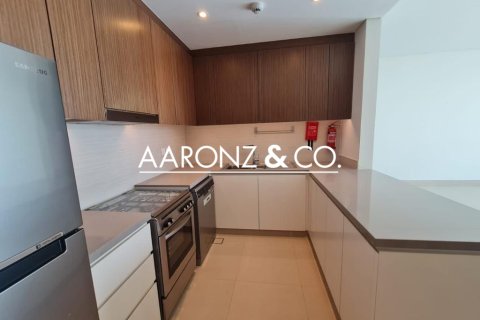Apartment in Dubai Marina, Dubai 2 bedrooms, 105 sq.m. № 90115 - photo 24