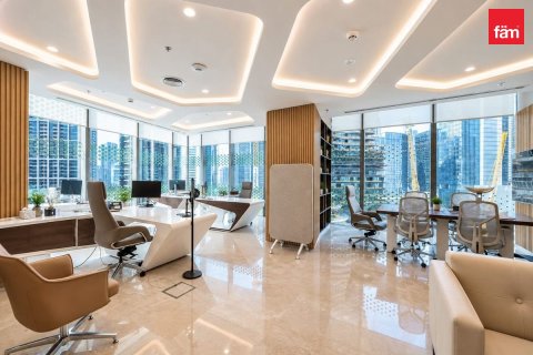 Oficina en Business Bay, Dubai, 273.7 m², № 141467 - foto 2
