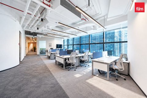 Oficina en Business Bay, Dubai, 273.7 m², № 141467 - foto 3