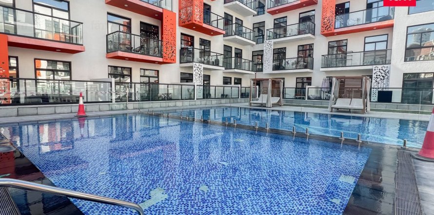 Квартира в Дубае, 1 спальня, 57.4м², № 16613