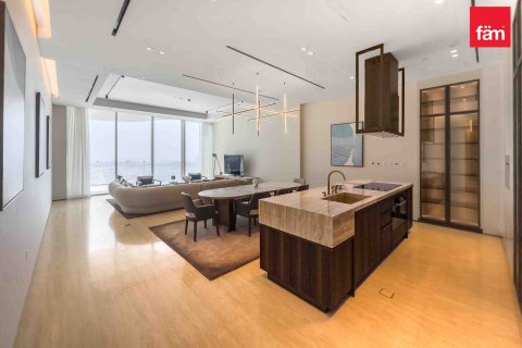 Apartment in Dubai Marina, Dubai 3 bedrooms, 302.2 sq.m. № 16602 - photo 1