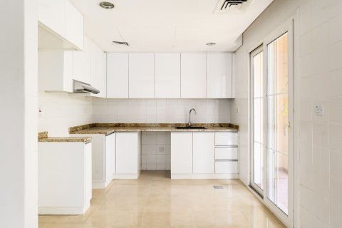 Villa en The Springs, Dubai, 3 dormitorios, 212.76 m², № 138928 - foto 4