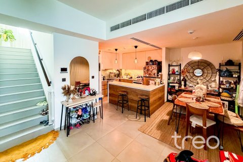 Villa in The Valley, Dubai 3 bedrooms, 194.91 sq.m. № 123587 - photo 10
