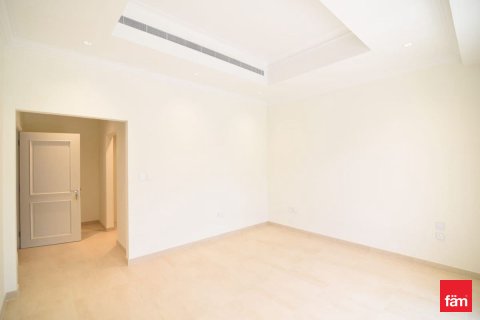 Villa in Dubai 5 bedrooms, 797.4 sq.m. № 40946 - photo 2