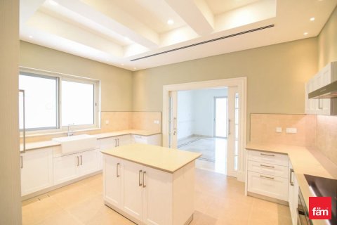 Villa in Dubai 5 bedrooms, 797.4 sq.m. № 40946 - photo 6