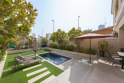 Townhouse in Jumeirah Village Circle, Dubai 3 bedrooms, 277.97 sq.m. № 136460