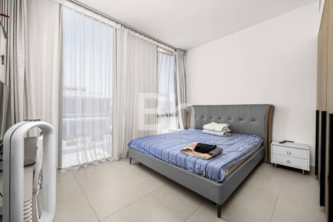 Villa in Dubai Hills Estate, Dubai 3 bedrooms, 300 sq.m. № 23308 - photo 2