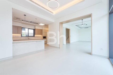 Снять в аренду таунхаус в Аль-Барше, Дубай: 3 спальни, 353м², № 23288 - фото 13