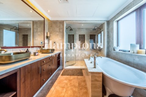 Villa in Hillside at Jumeirah Golf Estates, Jumeirah Golf Estates, Dubai 5 bedrooms, 690.45509600 sq.m. № 105753 - photo 25