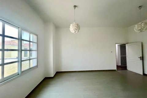 Villa in Al Barsha, Dubai 5 bedrooms, 1393.5 sq.m. № 52610 - photo 4