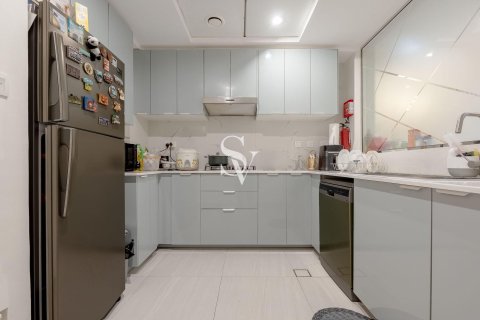 Apartment in Bur Dubai, Dubai 2 bedrooms, 152 sq.m. № 109043 - photo 2