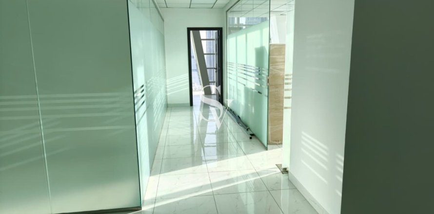 Office in Business Bay, Dubai 177 sq.m. № 109041