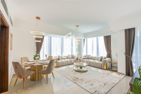 Appartement à Dubai, 2 chambres, 132 m², № 121653 - photo 2