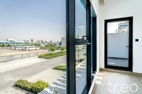 Townhouse in Damac Lagoons, Dubai 3 bedrooms, 186.92 sq.m. № 119601 - photo 22
