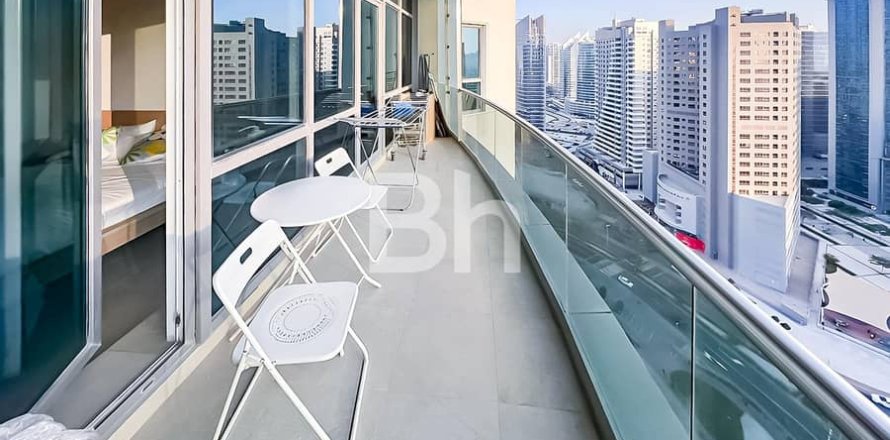 Apartment in Barsha Heights (Tecom), Dubai 2 bedrooms, 121 sq.m. № 21588