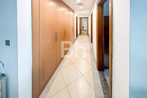 Apartment in Barsha Heights (Tecom), Dubai 2 bedrooms, 121 sq.m. № 21588 - photo 12