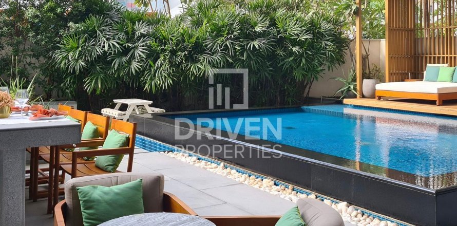 Appartement à FIVE Palm Jumeirah, Palm Jumeirah, Dubai, 2 chambres, 281 m², № 86253