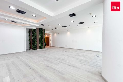 Bureau à Business Bay, Dubai, 90.4 m², № 64397 - photo 2