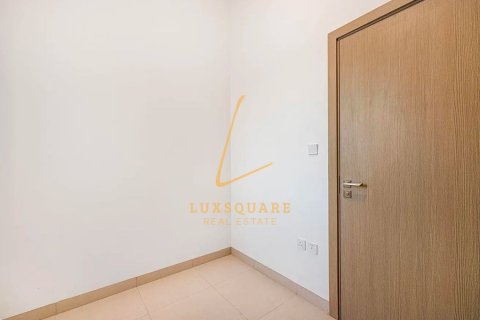 Villa in Al Furjan, Dubai 3 bedrooms, 238 sq.m. № 105850 - photo 22