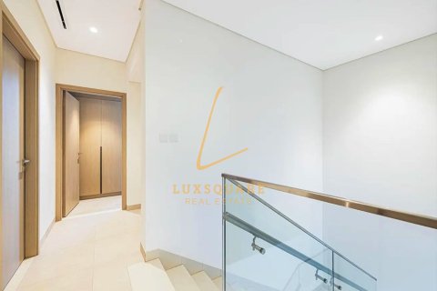 Villa in Al Furjan, Dubai 3 bedrooms, 238 sq.m. № 105850 - photo 28