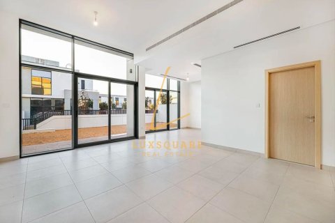 Villa in Al Furjan, Dubai 3 bedrooms, 238 sq.m. № 105850 - photo 6