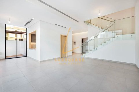 Villa in Al Furjan, Dubai 3 bedrooms, 238 sq.m. № 105850 - photo 8