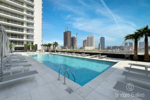Apartment in Al Barsha, Dubai 1 bedroom, 107 sq.m. № 105853 - photo 2