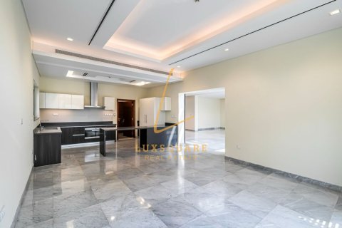 Villa in District One, Mohammed Bin Rashid City, Dubai 4 bedrooms, 700 sq.m. № 84514 - photo 2